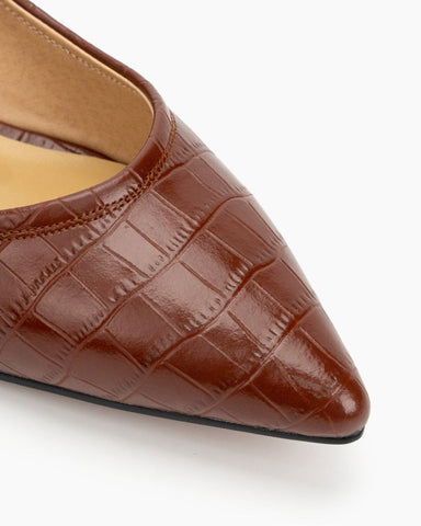 Pointed-Toe-Low-Kitten-Heels-Pumps