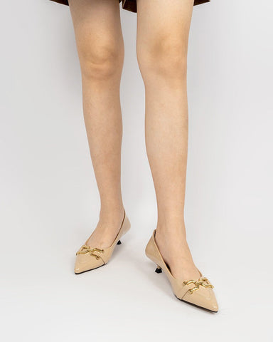 Retro-Metal-Decor-Pointed-Toe-Stiletto-Heels