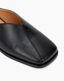 Minimalist-Square-Toe-Flat-Mules