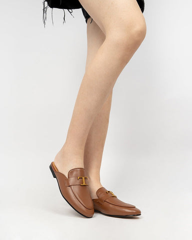 Metal-Decor-Closed-Round-Toe-Slip-on-Flat-Mules
