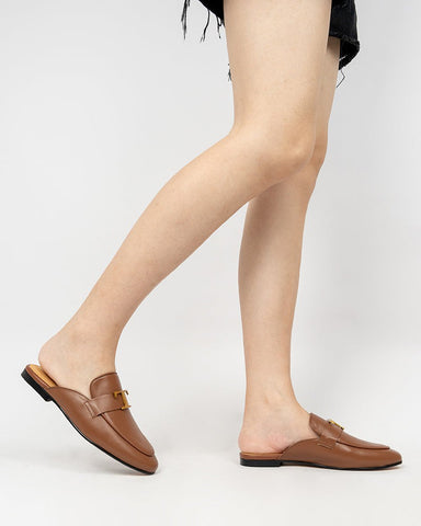Metal-Decor-Closed-Round-Toe-Slip-on-Flat-Mules