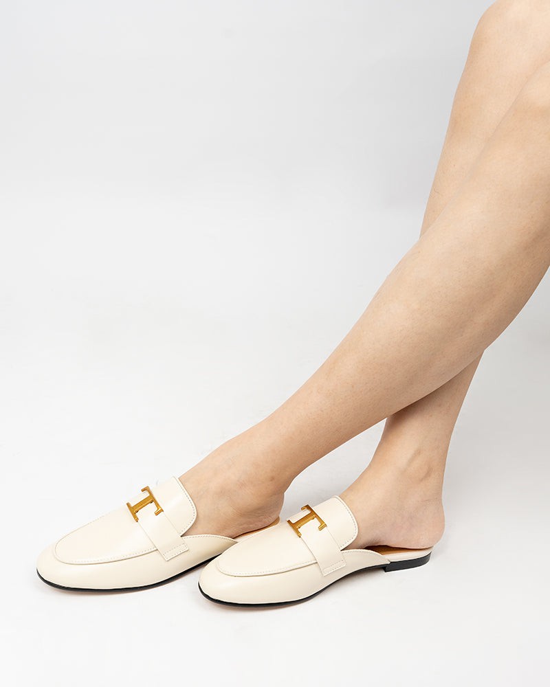 Metal-Decor-Closed-Round-Toe-Slip-on-Flat-Mules