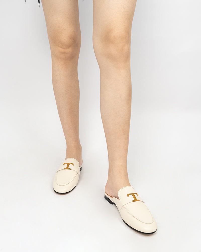 Metal-Decor-Closed-Round-Toe-Slip-on-Flat-Mules