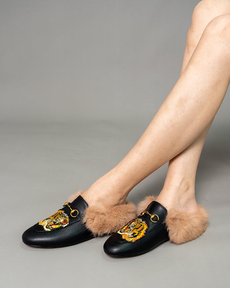 Horsebit-Casual-Buckle-Furry-Embroidery-Flat-Mules-Slippers