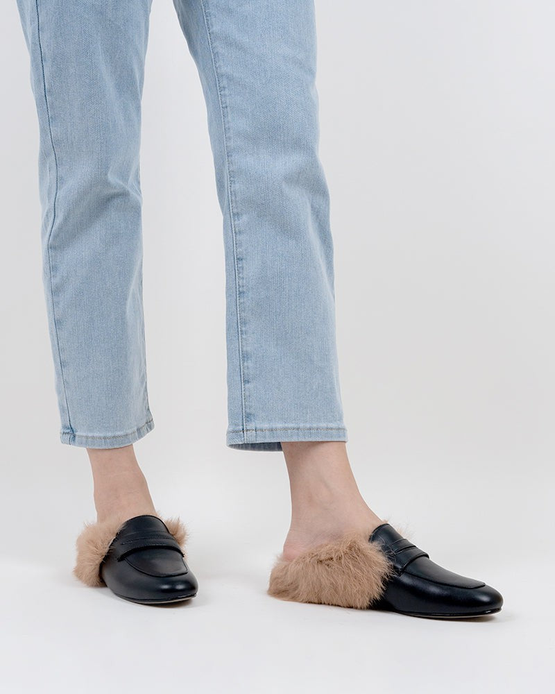 Round-Toe-Backless-Slip-on-Flat-fur-Mules
