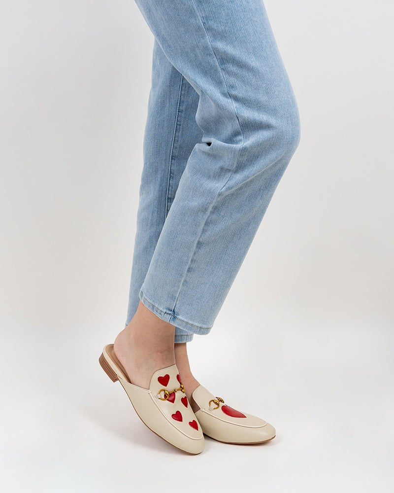 Horsebit-Classic-Metal-Buckle-Heart-Embroidered-Slip-On-Backless-flat-Mules