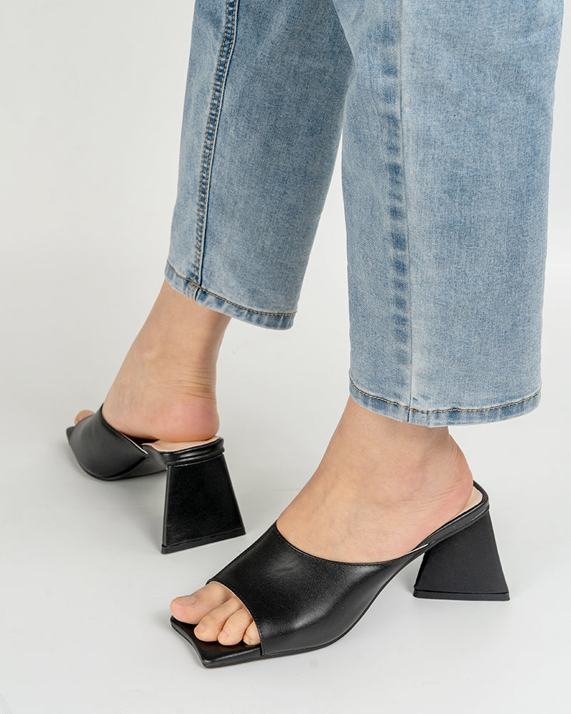Summer-Minimalist-Solid-Color-Chunky-Heel-Sandals