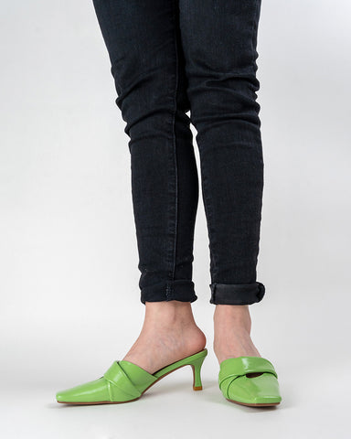 Temperament Minimalist Kitten Heel Mules