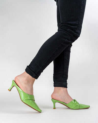 Temperament Minimalist Kitten Heel Mules