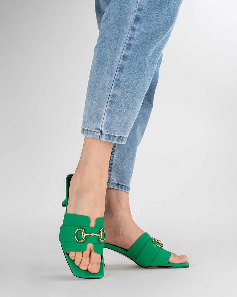 Horsebit-Classic-Metal-Buckle-Minimalist-Kitten-Heel-Leather-Sandals