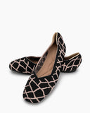 Contrast-Line-Design-V-Cut-Ballet-Flats